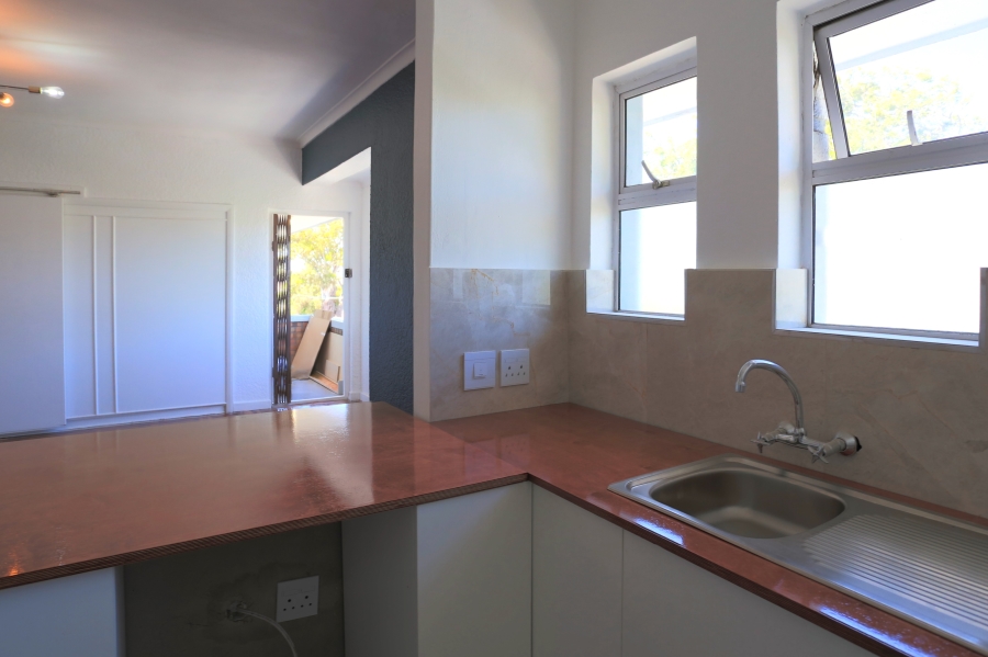 1 Bedroom Property for Sale in Kenilworth Western Cape